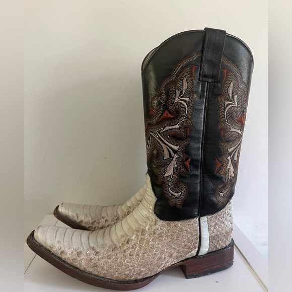 Authentic Mexican Genuine Leather Cowboy Boots - Picture 2 of 12